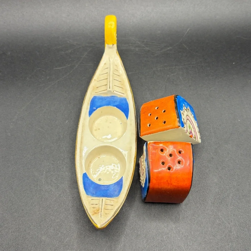 Meiko Vintage Hand Painted Ceramic Gondola Ship Boat Salt & Pepper Shaker, Japan